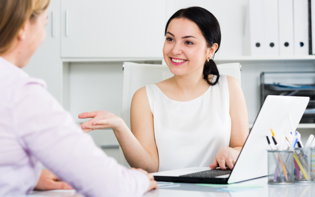 Atención rápida con sistema de turno digital mejorando la experiencia del cliente en punto de servicio